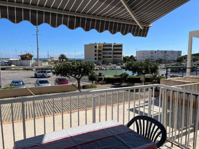 Superbe Appartement Avec Vue Sur Le Port Et Plage Saint-Pierre-la-Mer  Dış mekan fotoğraf